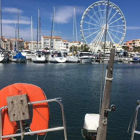 Bateau Ботель Агд